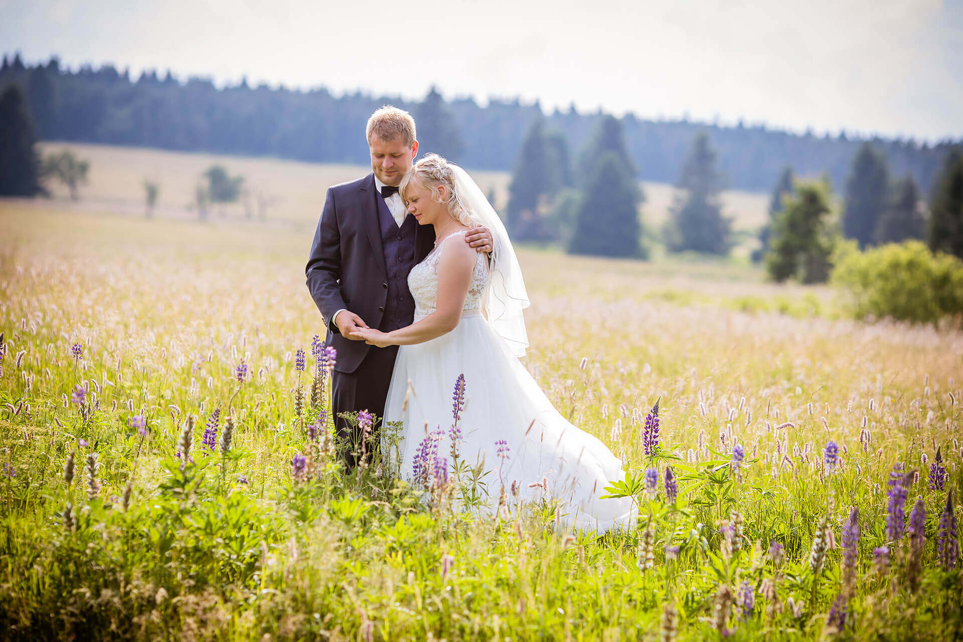 Hochzeitspaar in der Natur, Hochzeitsbilder Erzgebirge